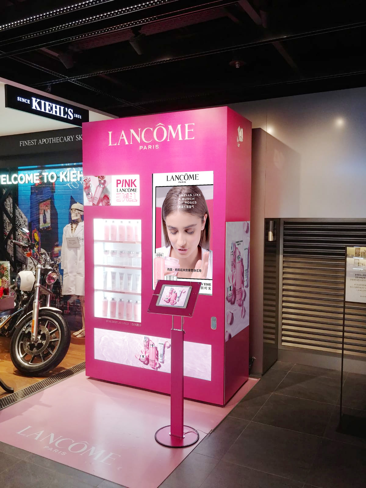 Lancôme Vending Machine: Comprehensive Insights